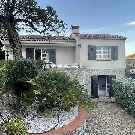88m2 - Piscine - Parking - Maison Provencale 3 *